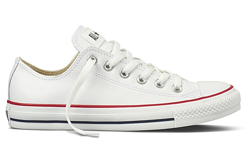 converse en piel blanco