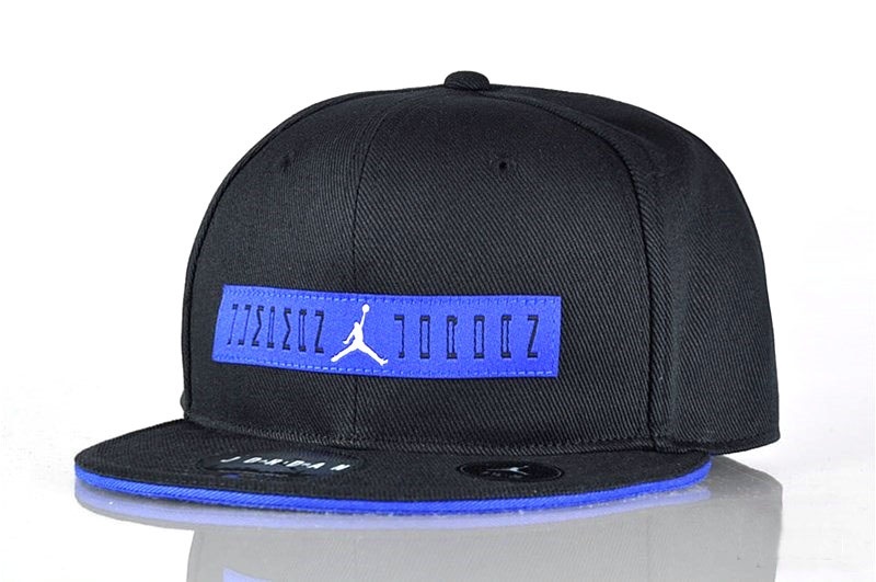 natural mapa Una noche Nike Air Jordan 11 Concord Fitted Hat (negro/azul)