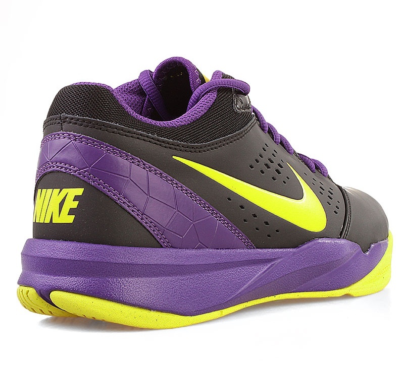 nike zoom attero