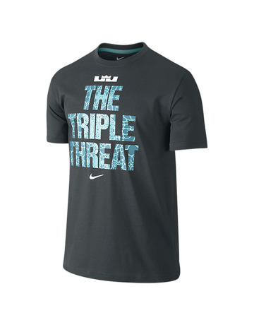 Camiseta Lebron "The Triple Threat" (364/alga/blanco)