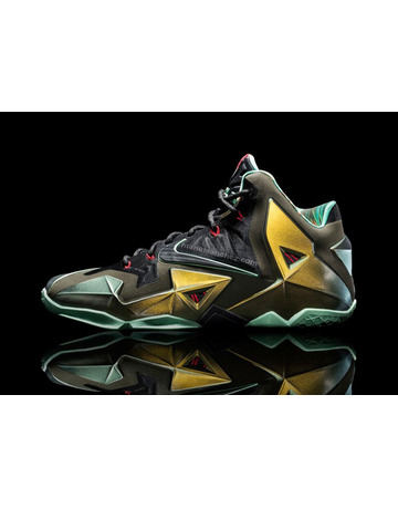 Lebron XI "King's Pride" (700/verde/oro/negro)