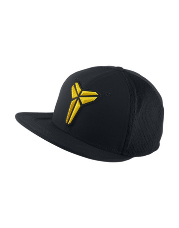 Kobe Performance True Snapback (010/negro/amarillo)