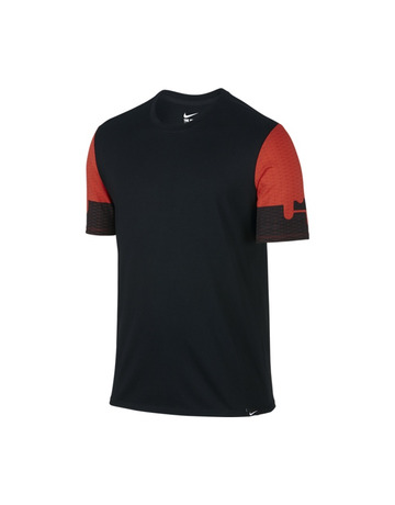 LeBron 23 Sleeve (011/negro/rojo)
