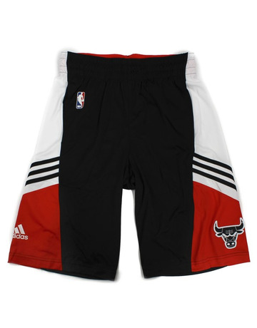 Adidas NBA Short Niño Bulls Winter Hoops (negro/blanco/rojo)