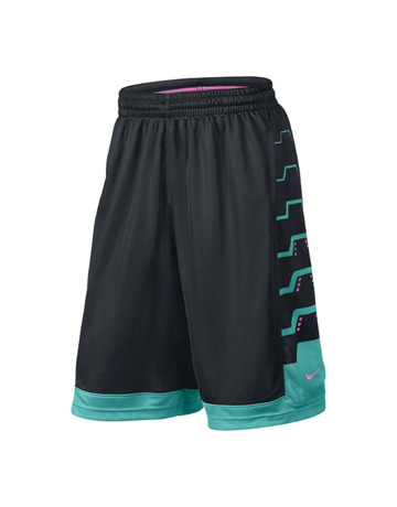 LeBron Driven Short (011/negro/esmeralda)