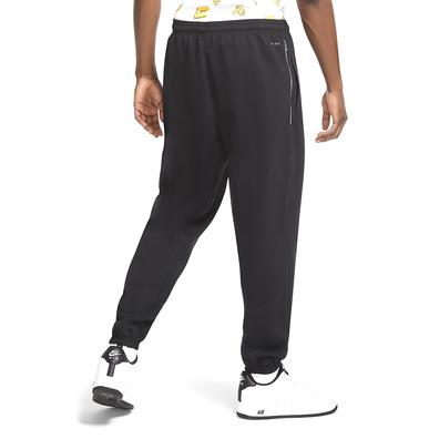 Nike Dri-FIT Standard Issue Pant