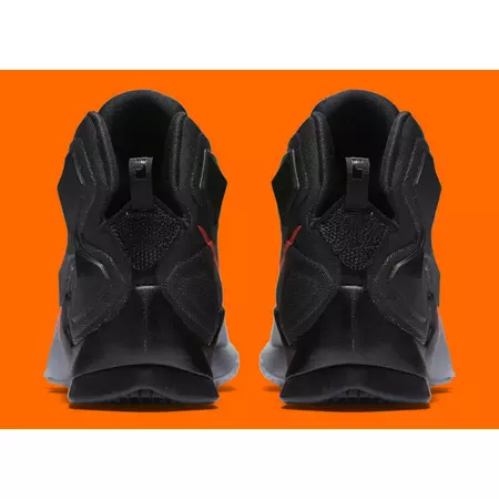 Lebron XIII "On Court" (060/wolf greyred/crimson/black)
