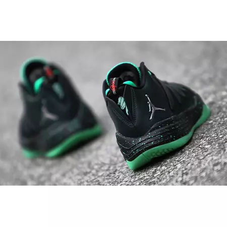 Jordan CP3 IX "China" (308/verde oscuro/plata/verde claro)