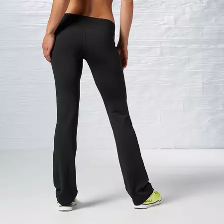 Reebok Pantalón Mujer Essential Fitted Bootcut (negro)
