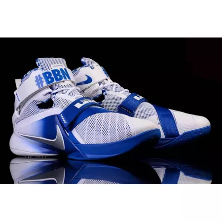 Lebron Soldier IX Premium "Kentucky" (104/white/silver/gym royal)