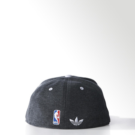 Adidas Original NBA Gorra Nets Fitted (negro/gris)