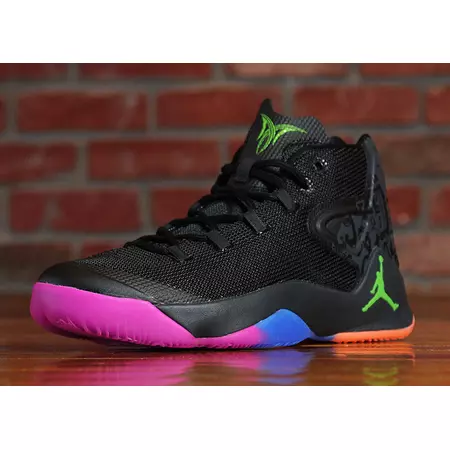 Jordan Melo M12 "The Dungeon" (030/negro/naranja/rosa/azul)