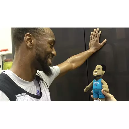 Figura Kemba Walker #15 Charlotte Hornets Bleacher Creatures (verde turquesa)