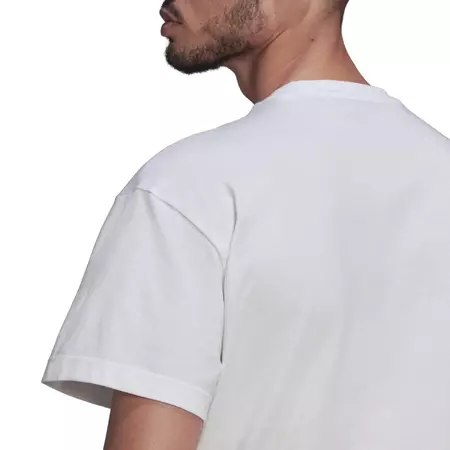 Adidas Essentials Giant Logo