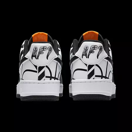 Air Force 1 '07 LV8 "Black"