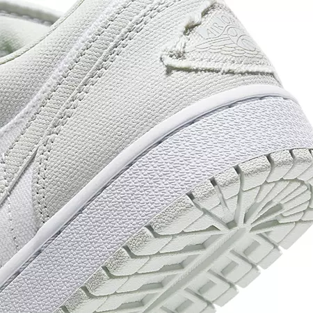 Air Jordan 1 W Low "Spruce Aura"