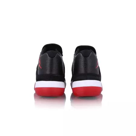 Jordan Super.Fly 2017  Blake Griffin "Enhance"