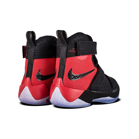 Lebron Soldier 10 "Chicago" GS (006/black/university red)