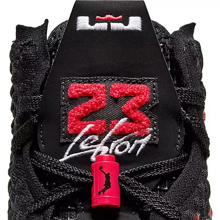 Lebron XVII "Infrared"