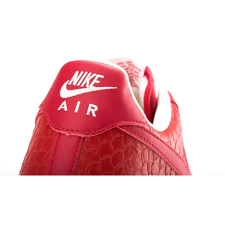 Nike Air Force 1 '07 LV8 "Red Gator"