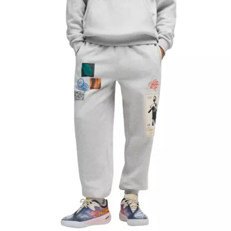 Pantalón Puma Basketbal Hooptopia Graphic Sweat Pant "Light Gray"