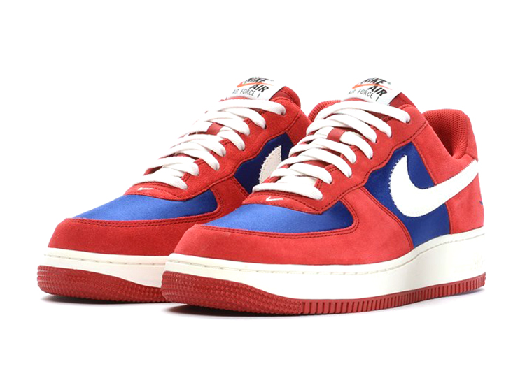 escena El cuarto Despido Nike Air Force 1 '07 "Barbershop" (rojo/azul/blanco)