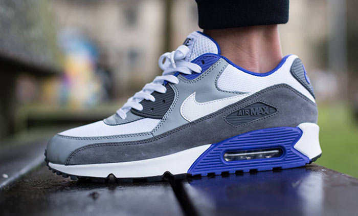 Nike Air Max 90 Essential 