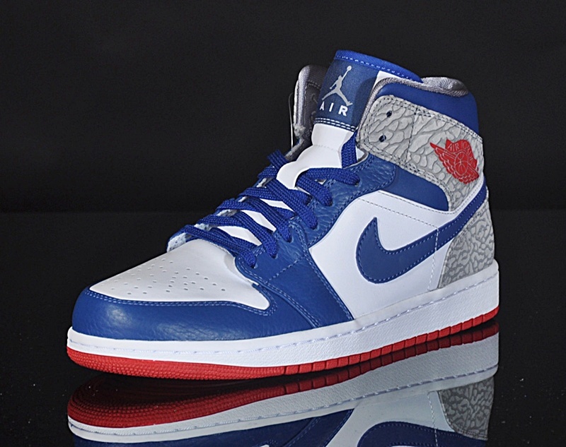 jordan 1 azul con rojo