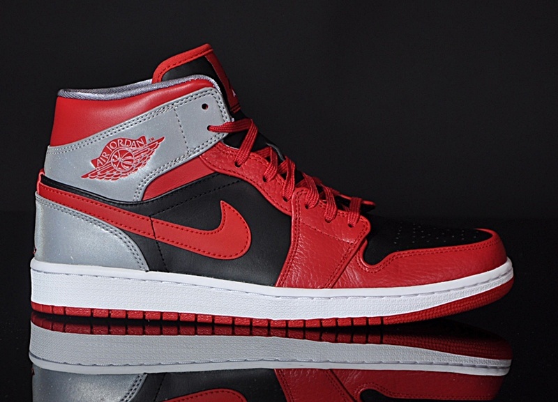 jordan 1 rojo con negro