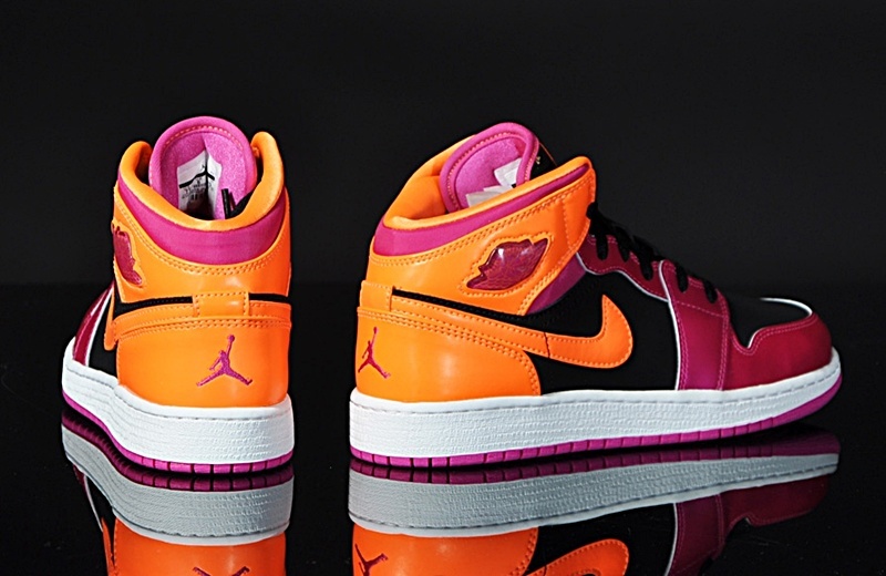 Air Jordan 1 Mid (GS) Niño (026/negro/rosa/citrus)