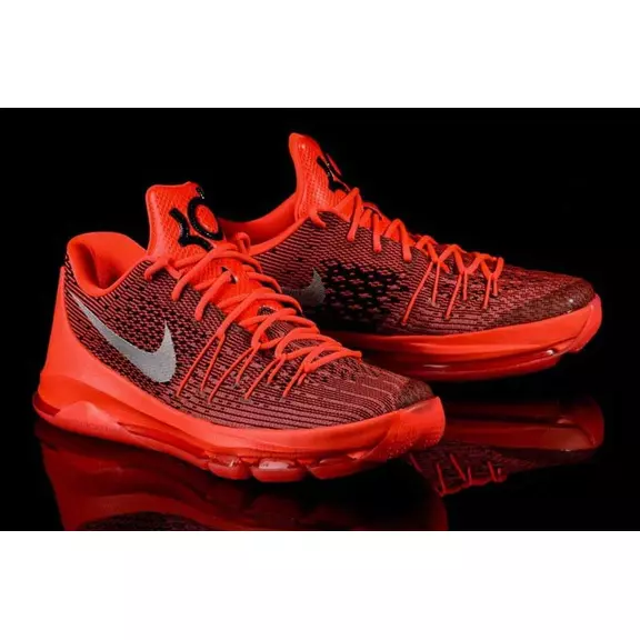 KD 8 "V-8" (610/bright crimson/blanco/negro)