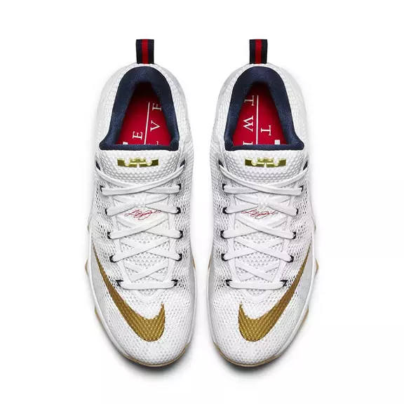 Lebron XII Low "USA" (174/blanco/metalic gold)