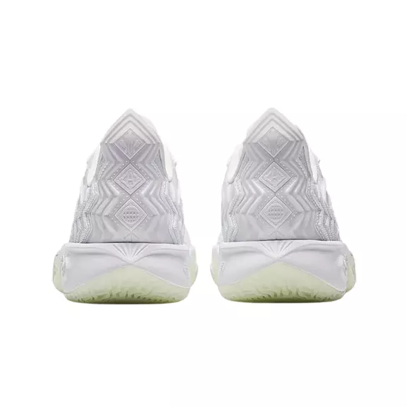 ANTA Kyrie Irving Kai 2 "White Phantom"