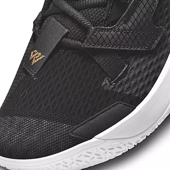 Jordan Why Not? Zer0.4 "Family"