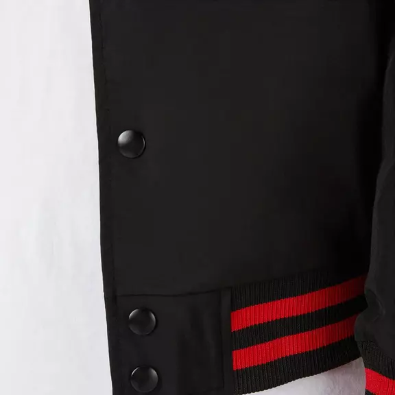 New Era NBA Chicago Bulls Patch Logo Bomber Jacket "Black"