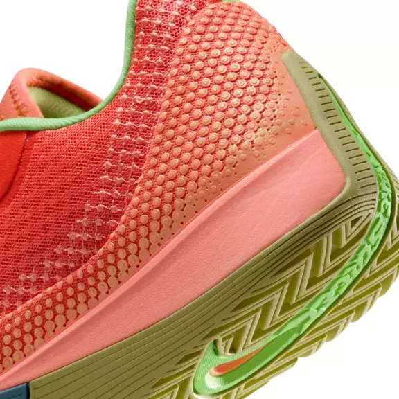 Nike Street Flare "Wild Mango/Atomic Pink"