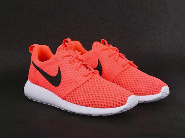 nike roshe run coral