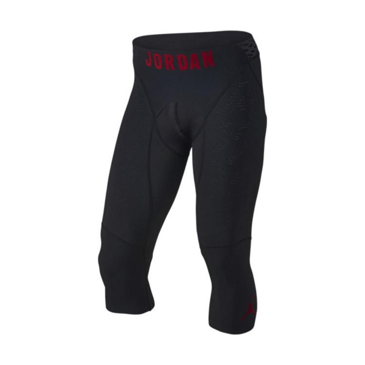 Añadir a la cesta Jordan Ultimate Flight Compression Three-Quarter (010/negro/rojo) Jordan Ultimate Flight Compression Three-Quarter (010/negro/rojo)