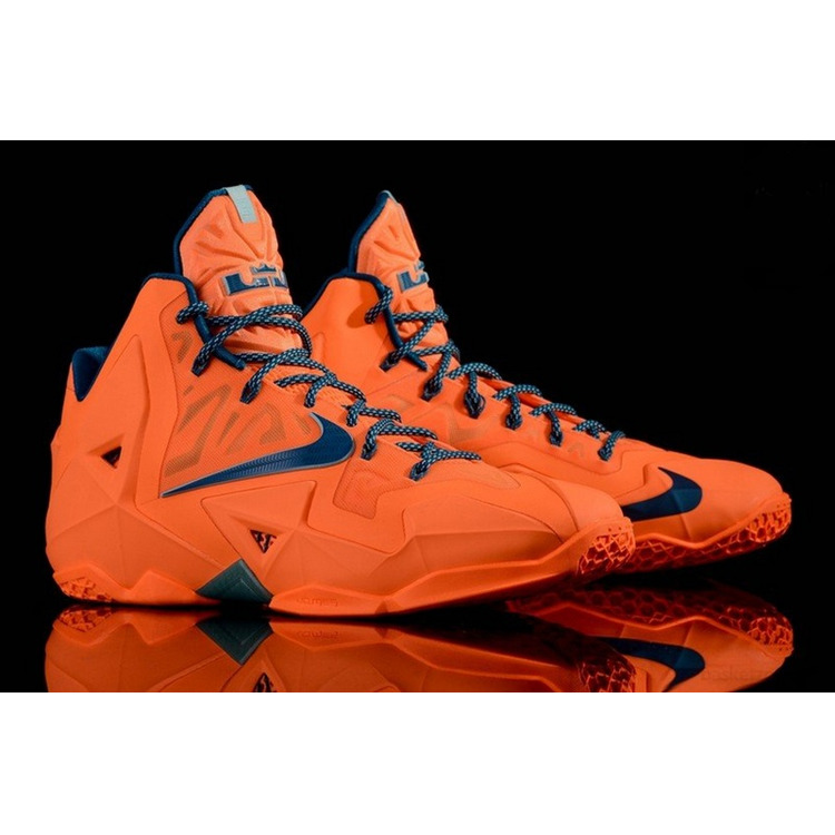 Lebron XI "HWC Atomic Orange" (800/naranja/azul/gris)