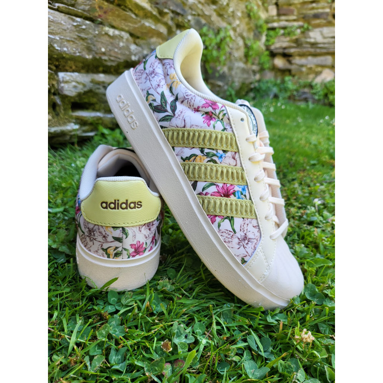 Zapatillas Adidas FARM STREETTALK  "Beige"