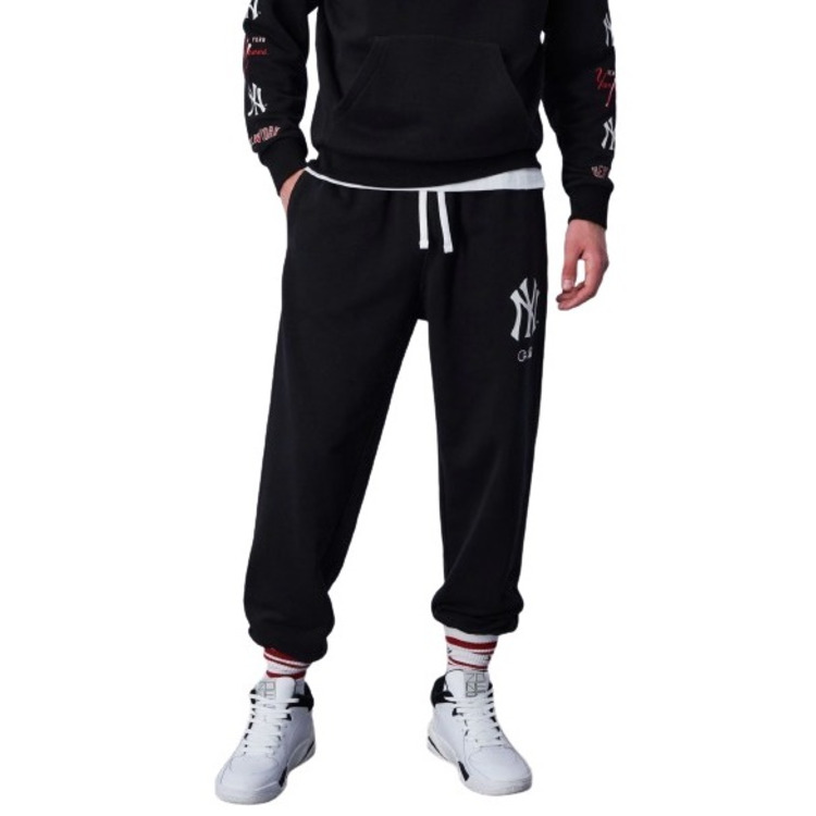 Añadir a la cesta Champion MLB New York Yankees Embroidered French Terry Joggers Champion MLB New York Yankees Embroidered French Terry Joggers
