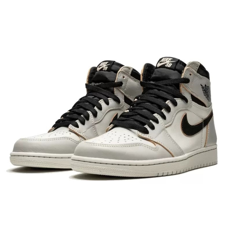 Jordan 1 Retro High OG Defiant SB NYC to Paris
