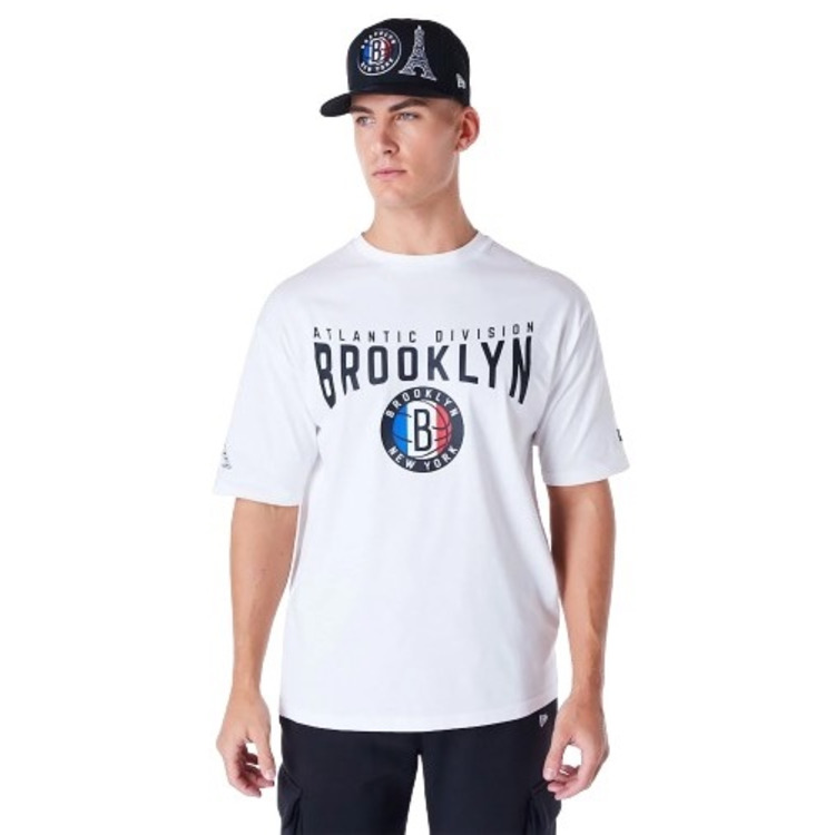Añadir a la cesta New Era Brooklyn Nets NBA Paris Games Oversized T-shirt New Era Brooklyn Nets NBA Paris Games Oversized T-shirt