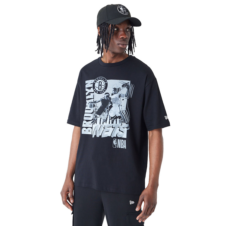 Añadir a la cesta New Era NBA Brooklyn Nets Player Graphic  Oversized T-Shirt New Era NBA Brooklyn Nets Player Graphic  Oversized T-Shirt