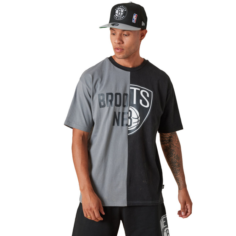 Camiseta Washed New Era NBA Brooklyn Nets Split Graphic