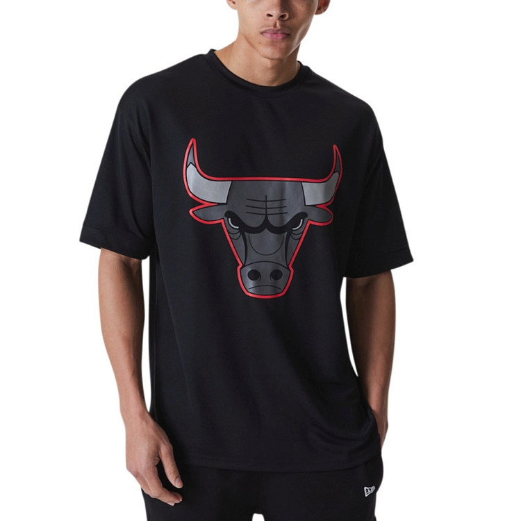 Añadir a la cesta New Era NBA Chicago Bulls Outline Mesh Oversized Tee New Era NBA Chicago Bulls Outline Mesh Oversized Tee
