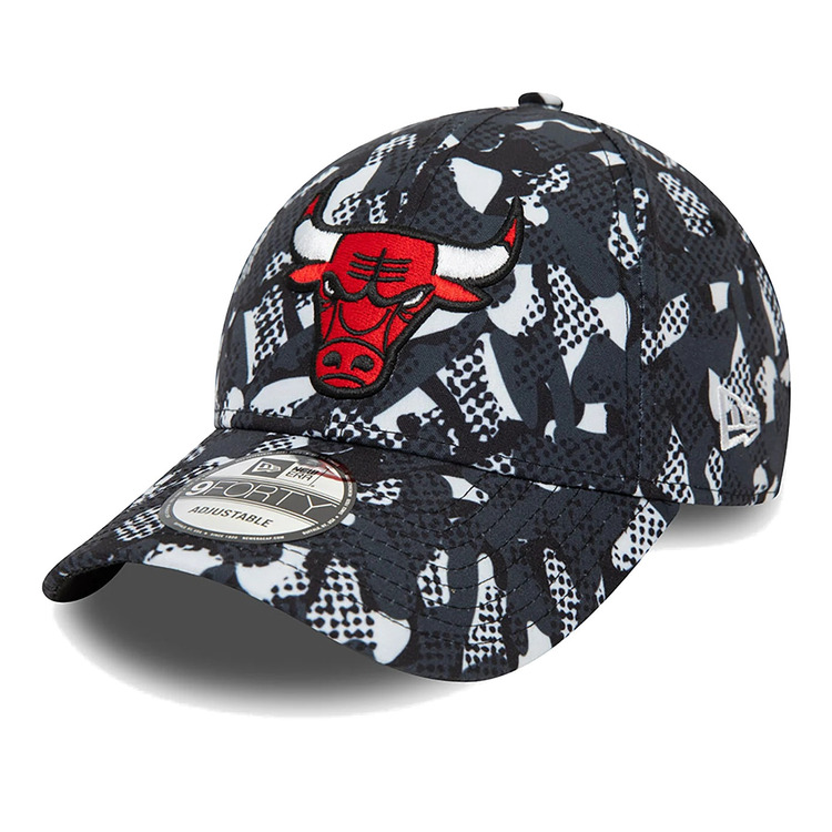 Añadir a la cesta New Era NBA Chicago Bulls Seasonal Print 9FORTY Adjustable Cap New Era NBA Chicago Bulls Seasonal Print 9FORTY Adjustable Cap