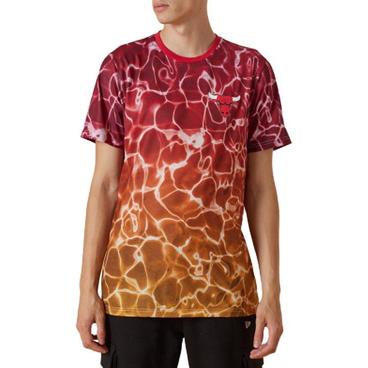 Añadir a la cesta New Era NBA Chicago Bulls Team Colour Water Print T-Shirt New Era NBA Chicago Bulls Team Colour Water Print T-Shirt