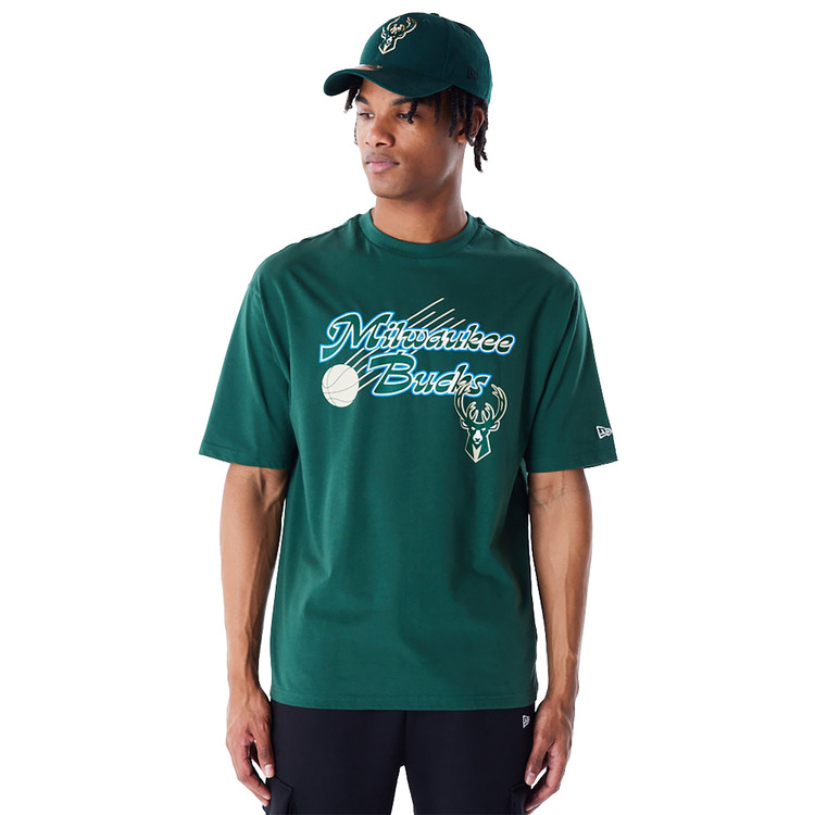 Añadir a la cesta New Era NBA Milwaukee Bucks Script Oversized T-Shirt New Era NBA Milwaukee Bucks Script Oversized T-Shirt