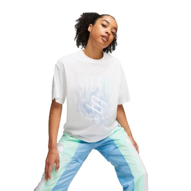 Añadir a la cesta Puma Wns Basketball STEWIE x WATER Logo Tee "White" Puma Wns Basketball STEWIE x WATER Logo Tee "White"
